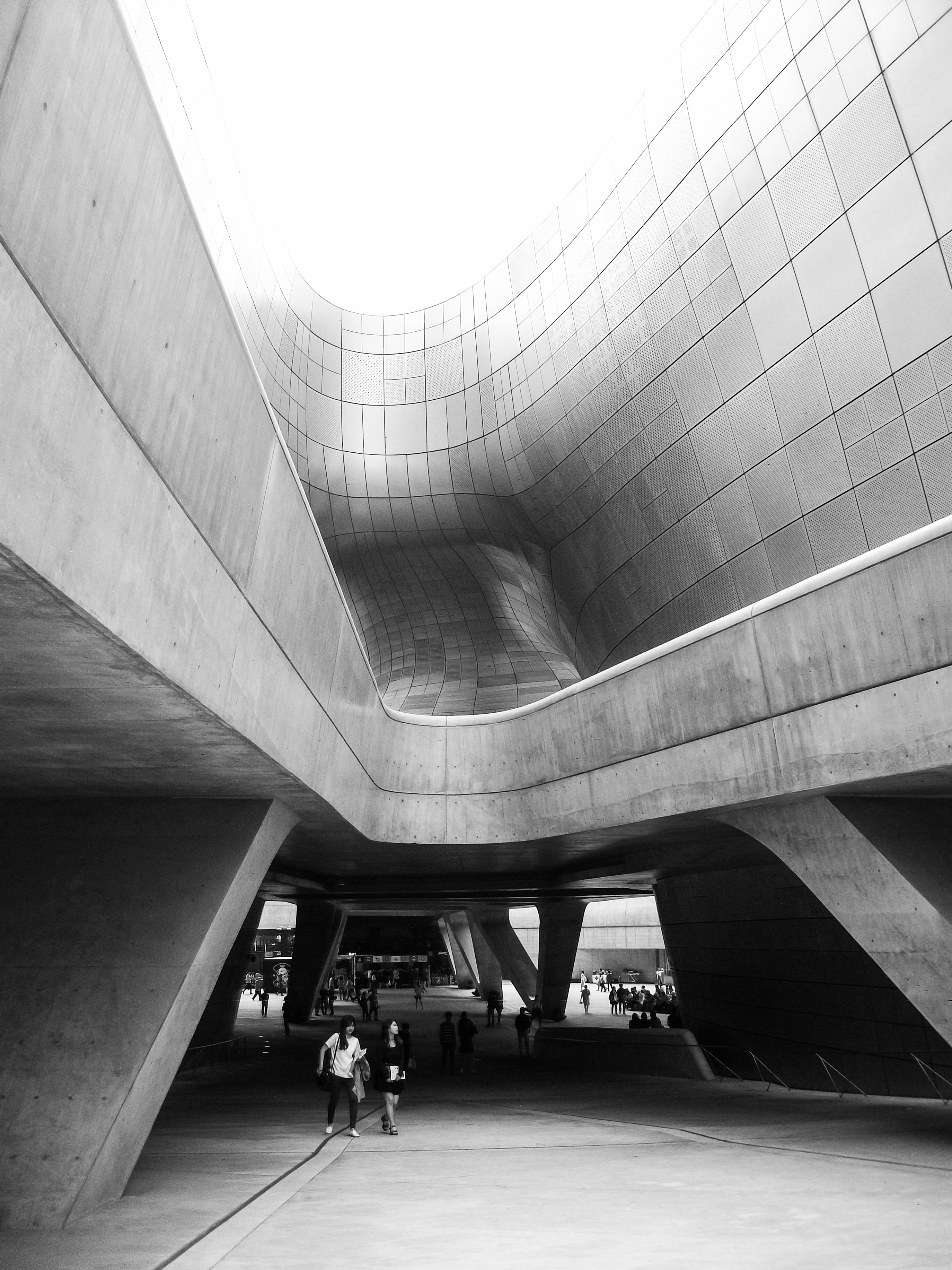 Dongdaemun Design Plaza / Zaha Hadid Architects